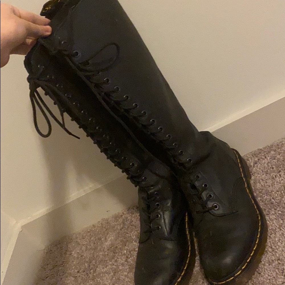 Dr marten Virginia knee high boot